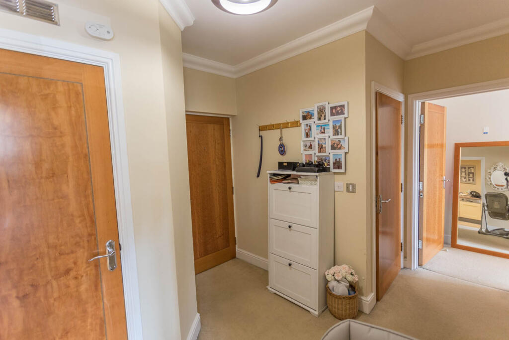 Private Entrance Hall