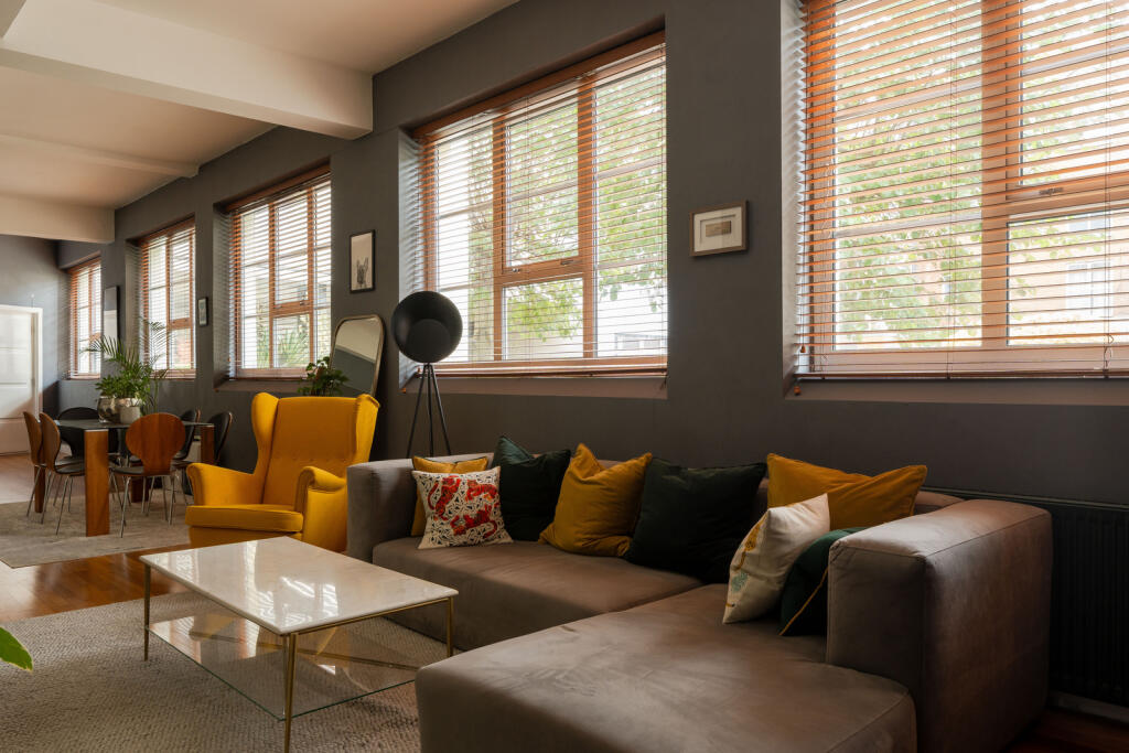 240875 - Sunlight Square, London E2 - high res ...