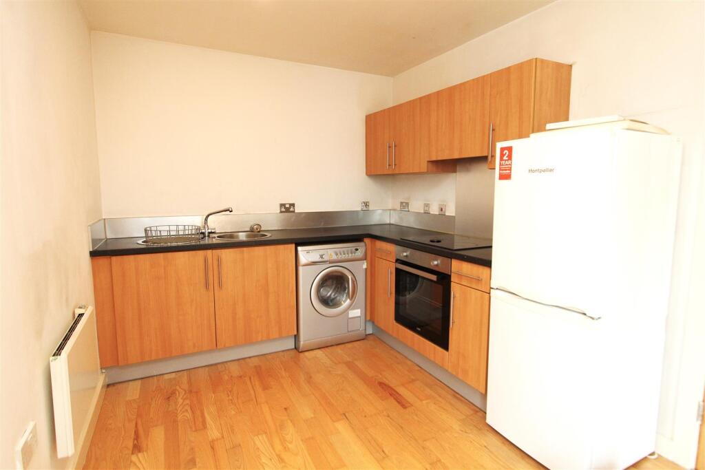 Kitchen.JPG