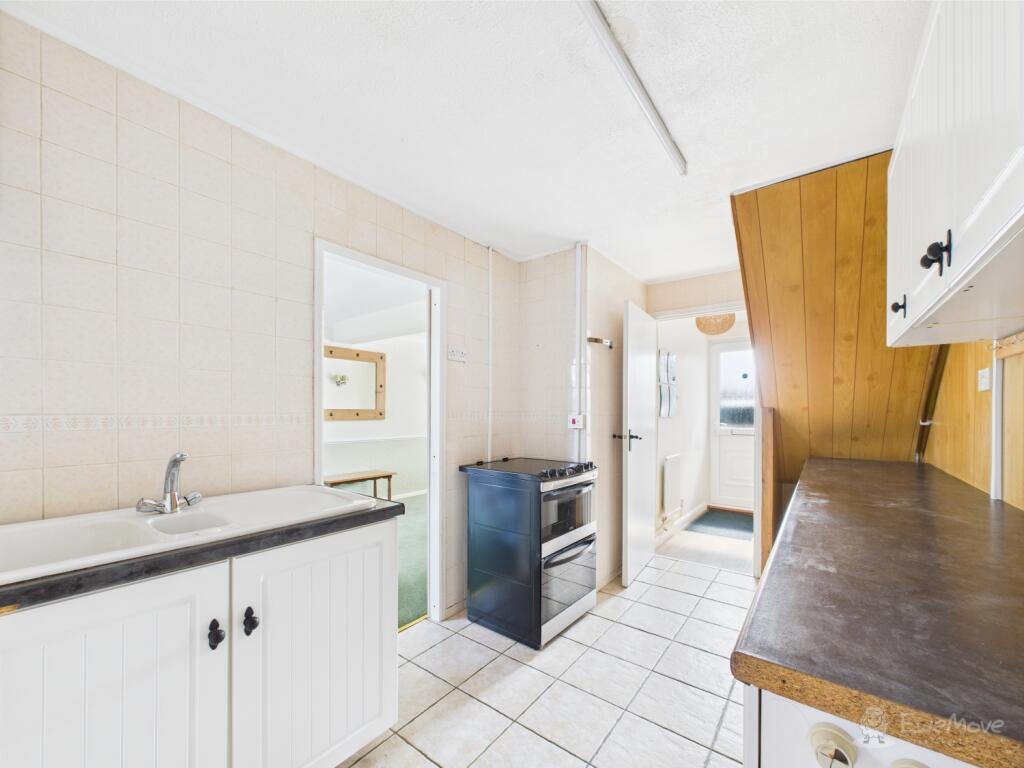 Kitchen- Mark Stephens EweMove Newmarket and Soham