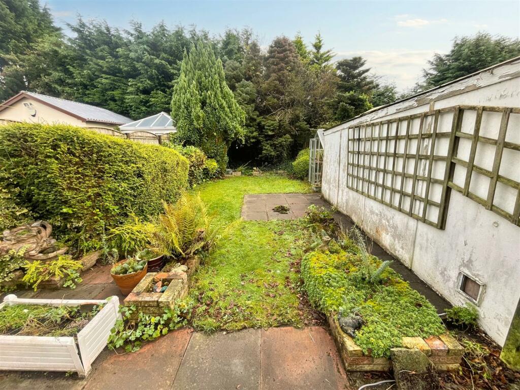 Gardens Aspect 3