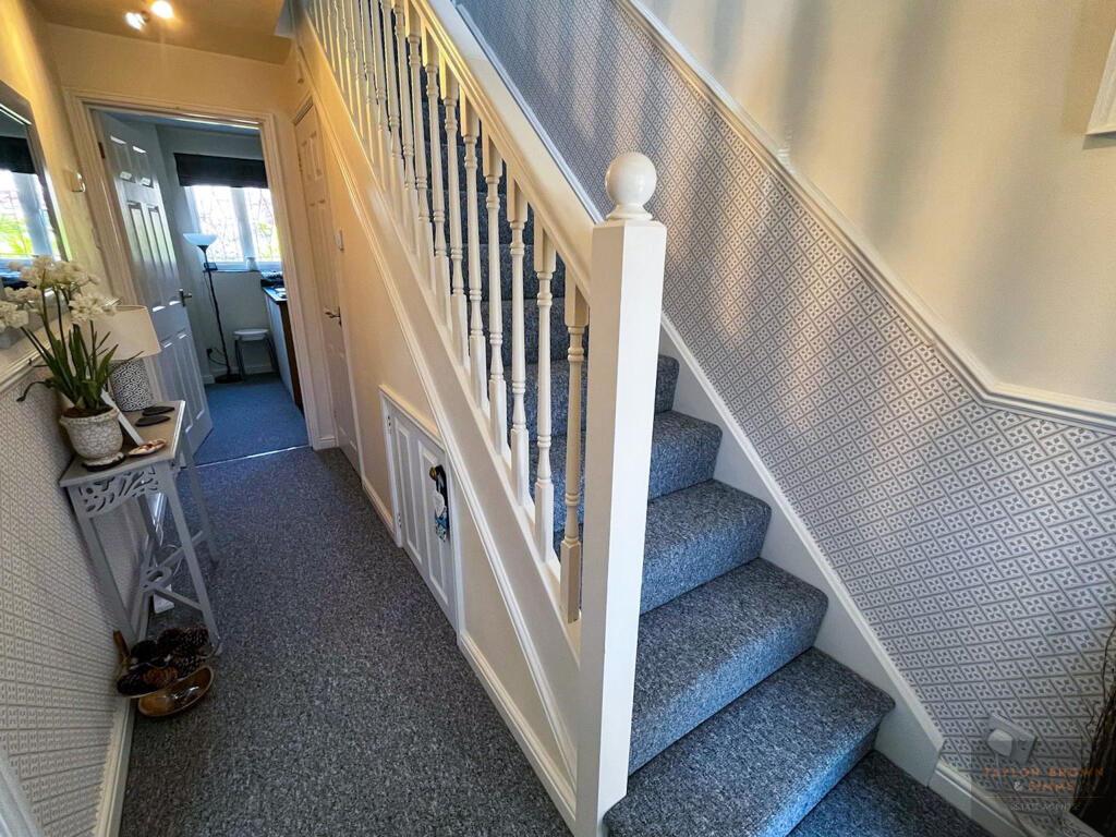 1000045994