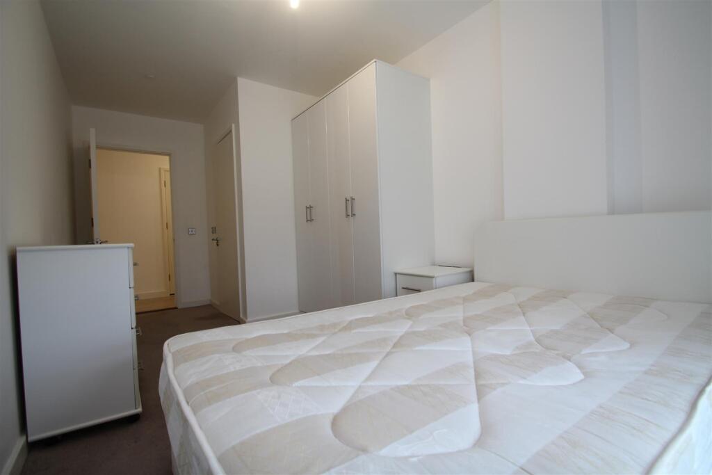 Bedroom Good.jpg