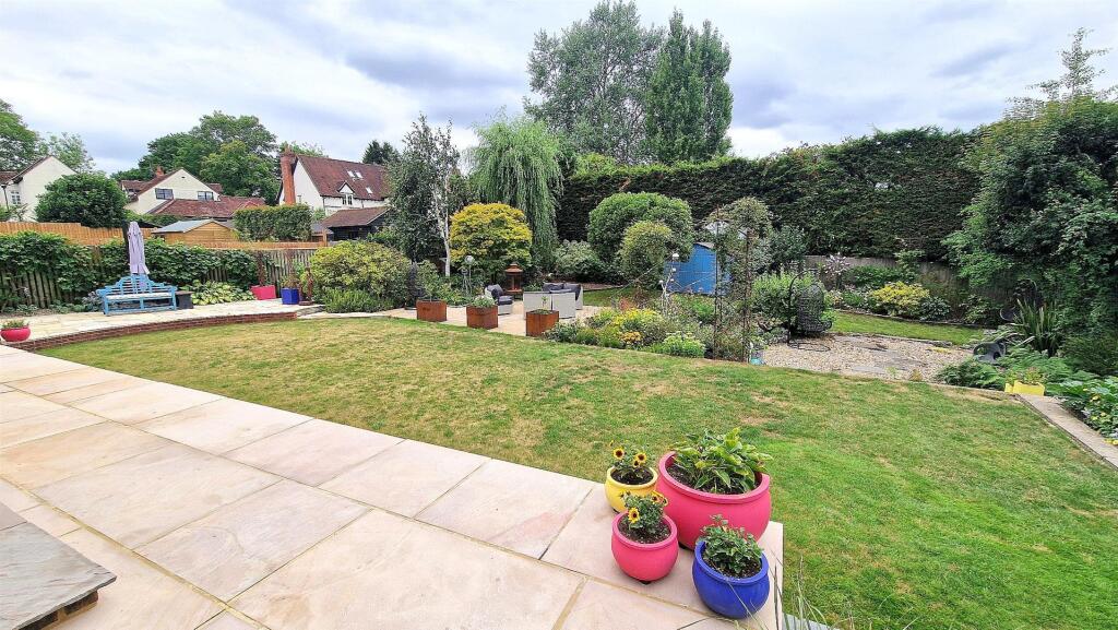 GARDEN 5.jpg
