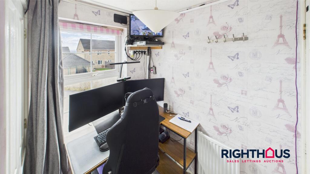 Landing &amp; Study Area