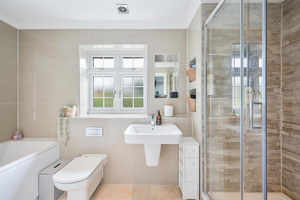 NORTH VIEW CRESCENT,  (17).jpg