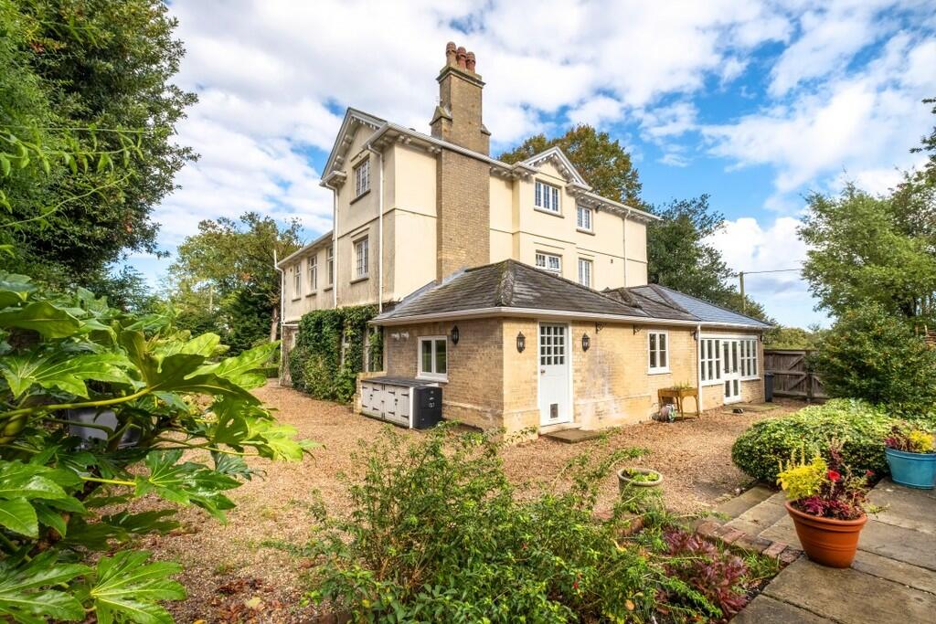 Hacheston Lodge -...