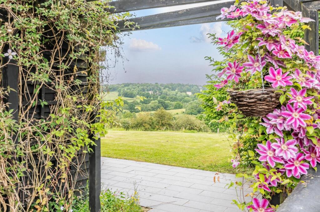 1297976-31-682f74...