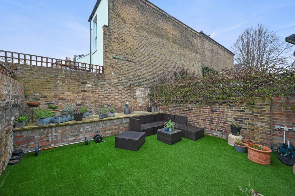 Iffley Road - Garden