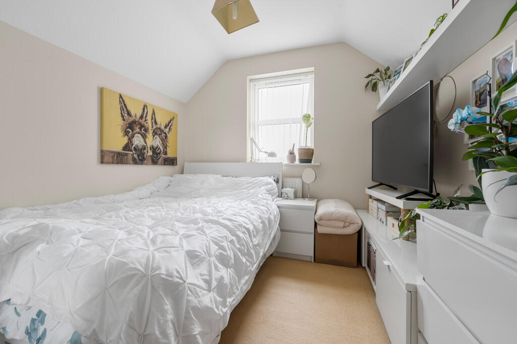 Apartment 14, 173...