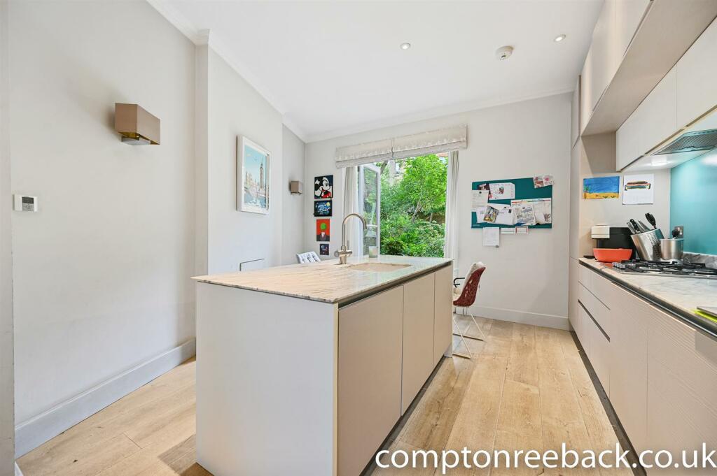 RCCR-  wymering mansions- kitchen 3 (1).jpg