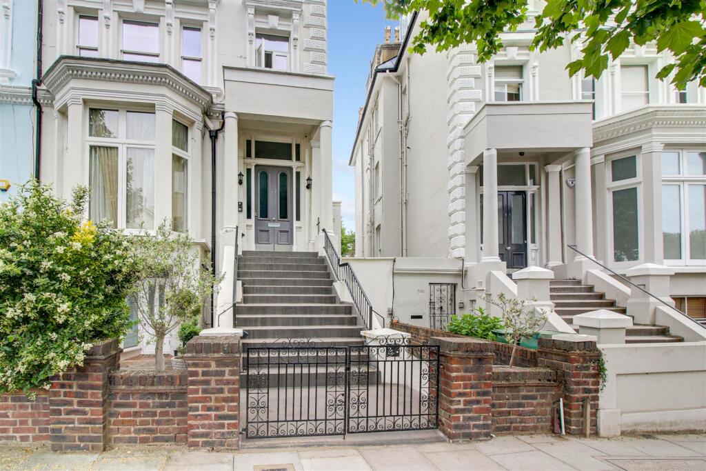 EXTERIOR-7.jpg