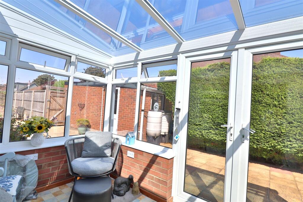 1 stopham close- sunroom.JPG