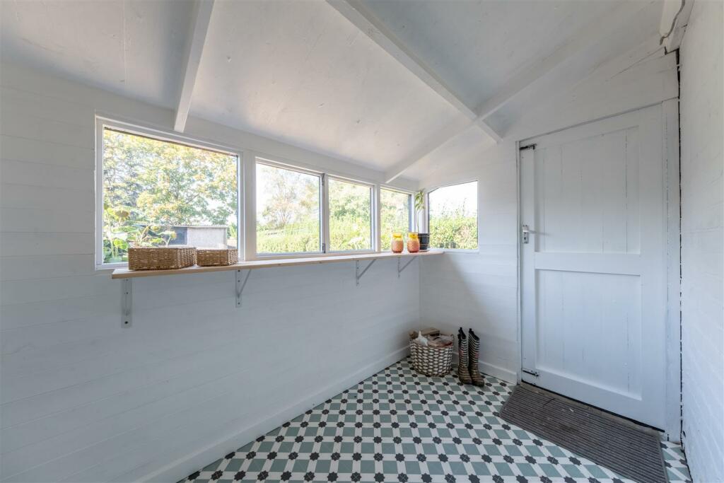 5 Brierley Street-005.jpg