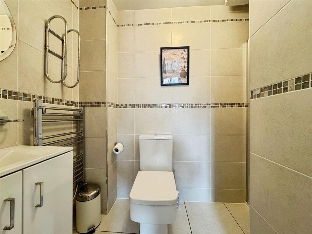 9f4c2336-6-4059-84DA-00FE437542D8-2639-0000012986A