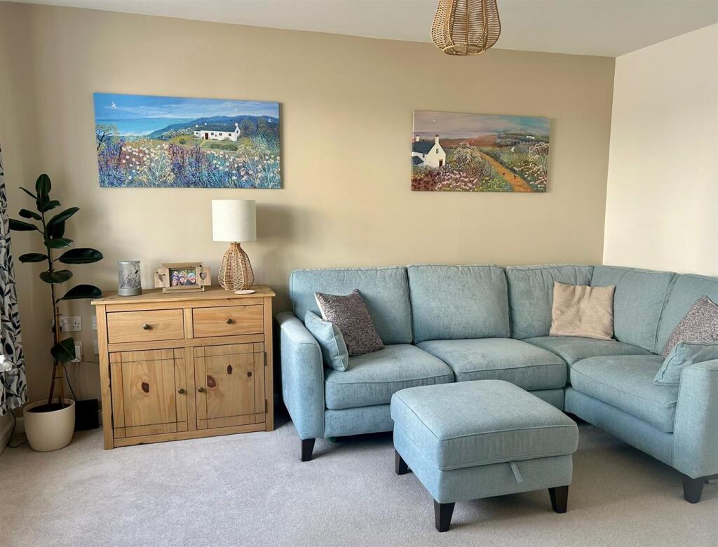 Living room.jpg