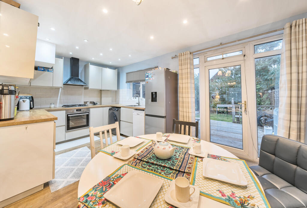 1362489-11-68e93d...