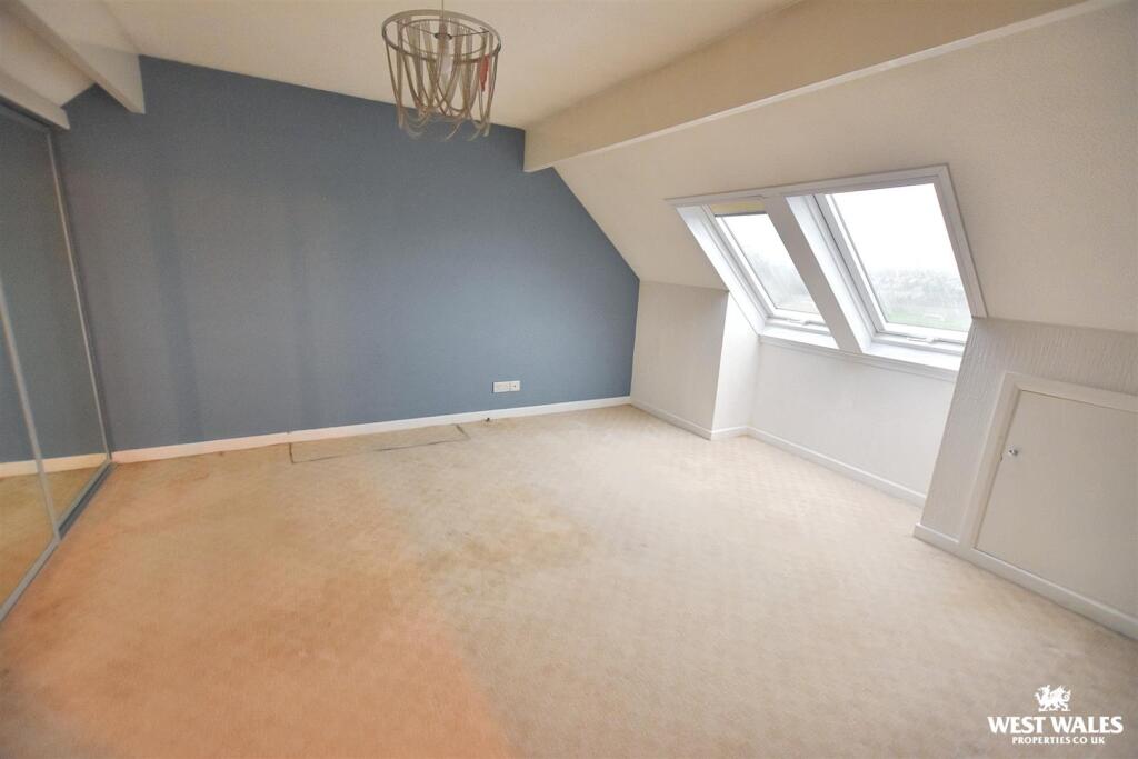 1 - 2025-11-16T204349.167.jpg