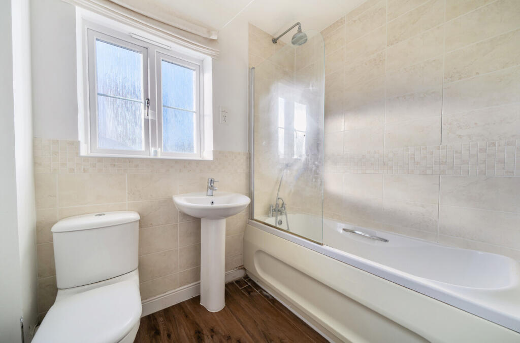 1387261-15-693063...