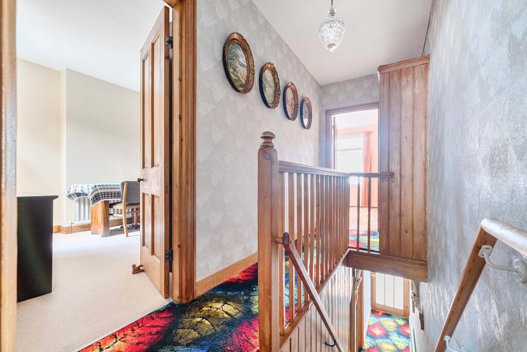 1305645-5-6849774...