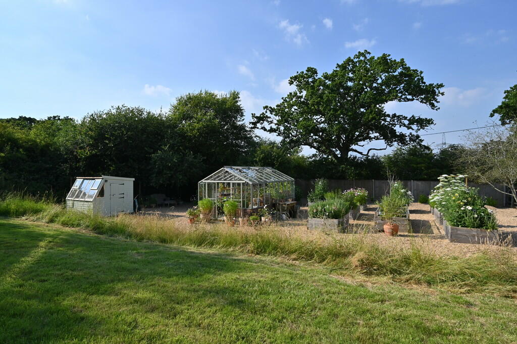 Photo 28-05-2021,...