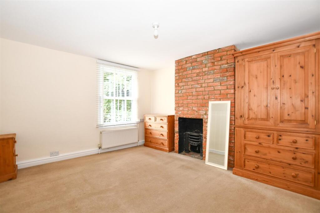 Bedroom One.jpg