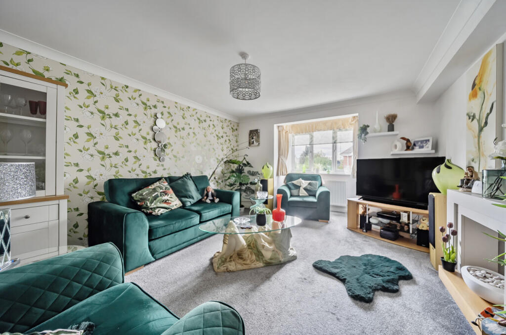 1346650-9-68b1afe...