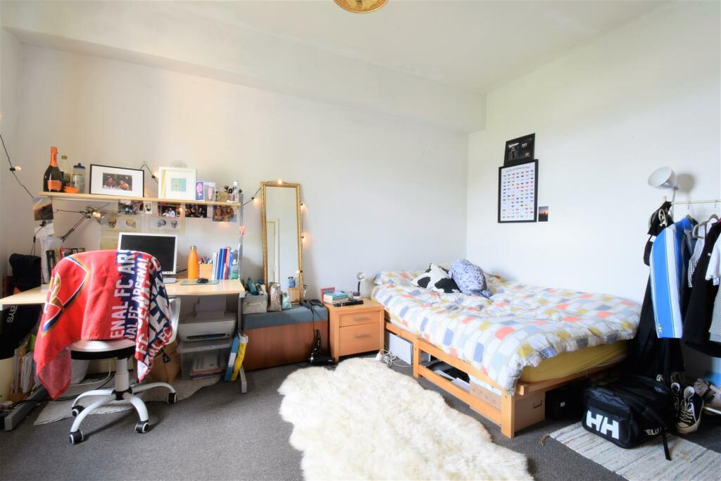 Bedroom 3.jpg