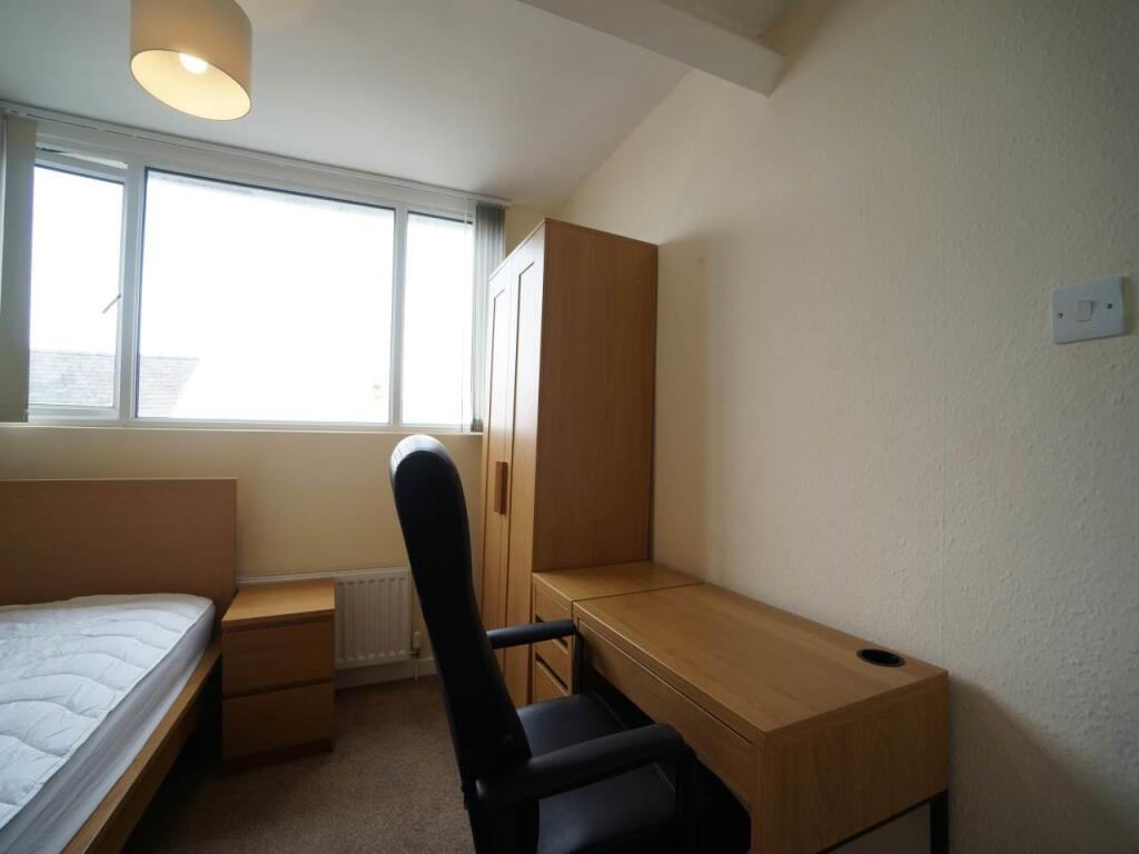 1SackvilleTerraceApartment3_B2.4.JPG