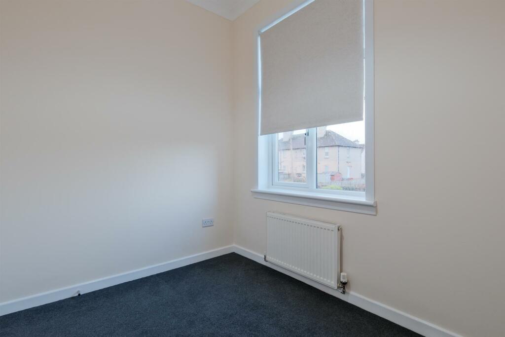 005-8 Croft Road, Larkhall ML9 1BH.jpg