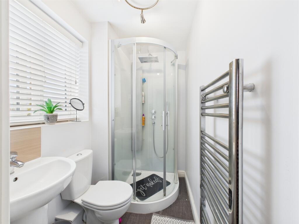 CAM02313G0-PR0081-STILL004