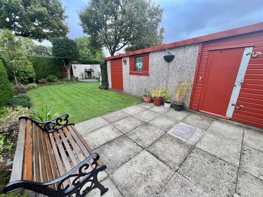 Bramleys Estate Agents - The Drive - Hipperholme (