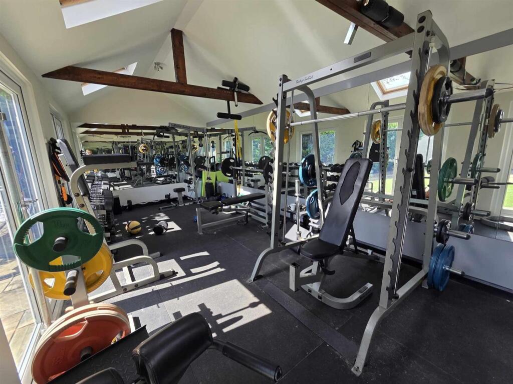 525619828_1954025165439031_6430284555982893840_n.j