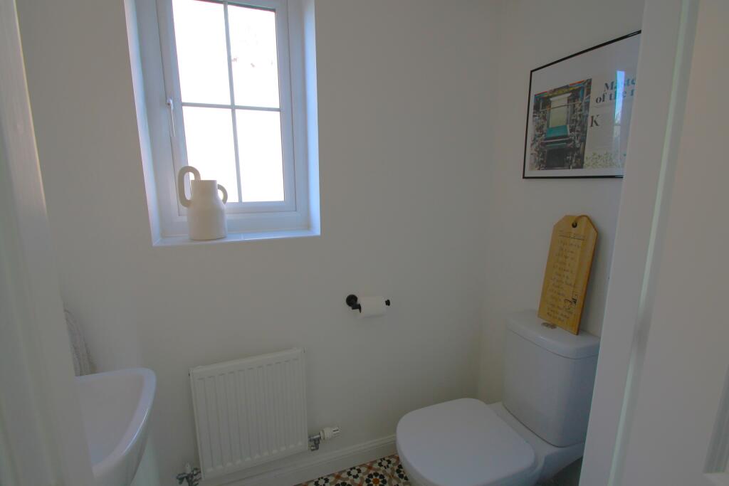 Cloakroom/WC