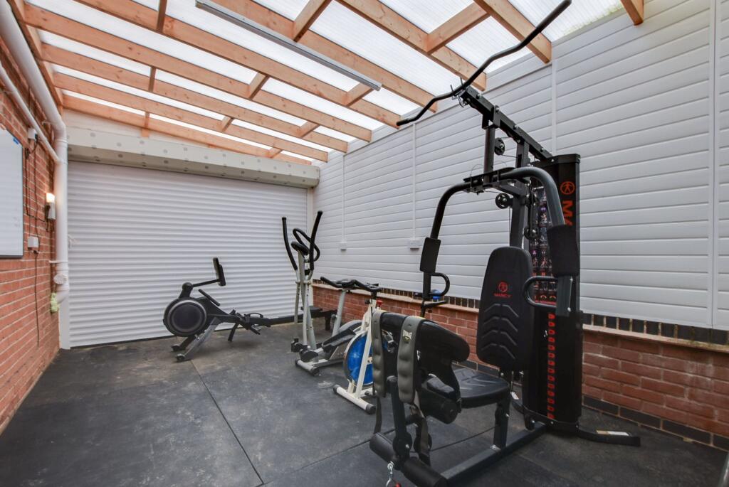 Gym/Carport