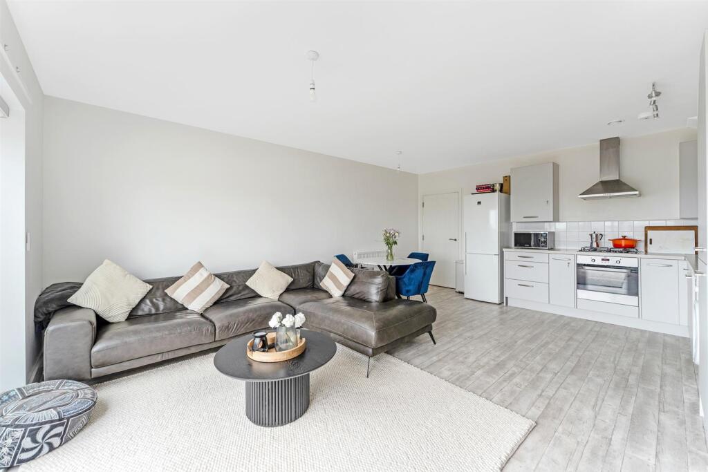 Open Plan Living/Kitchen