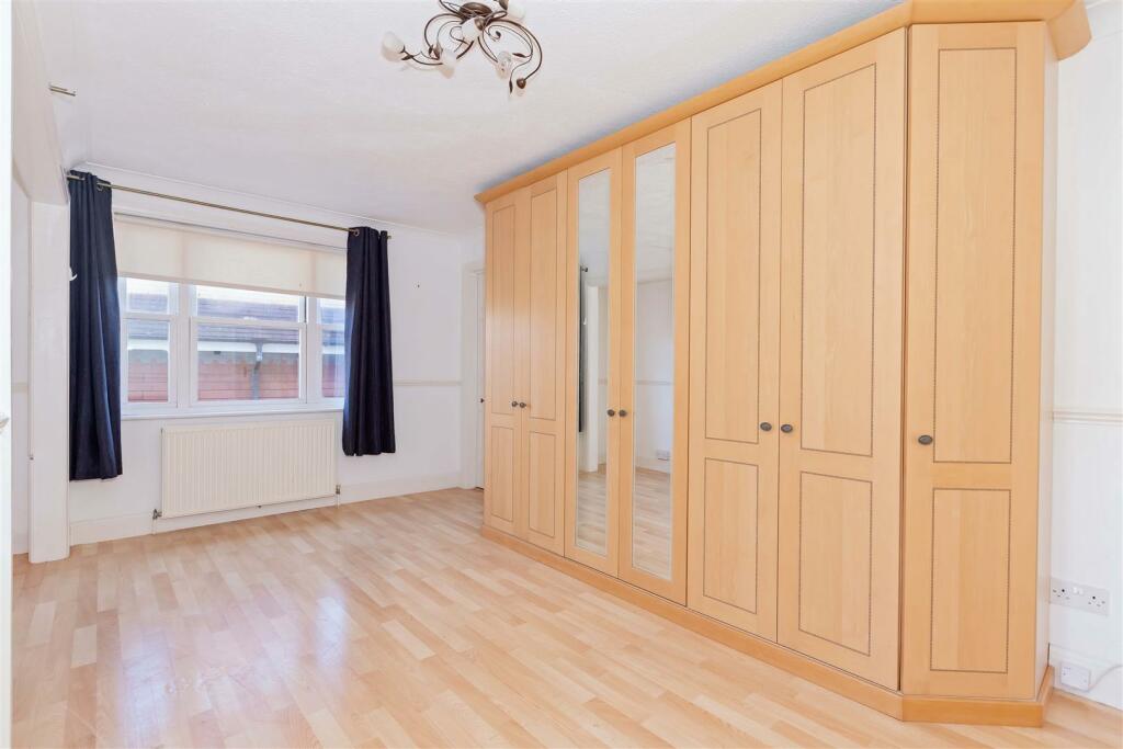 Queensborough Court_10.jpg