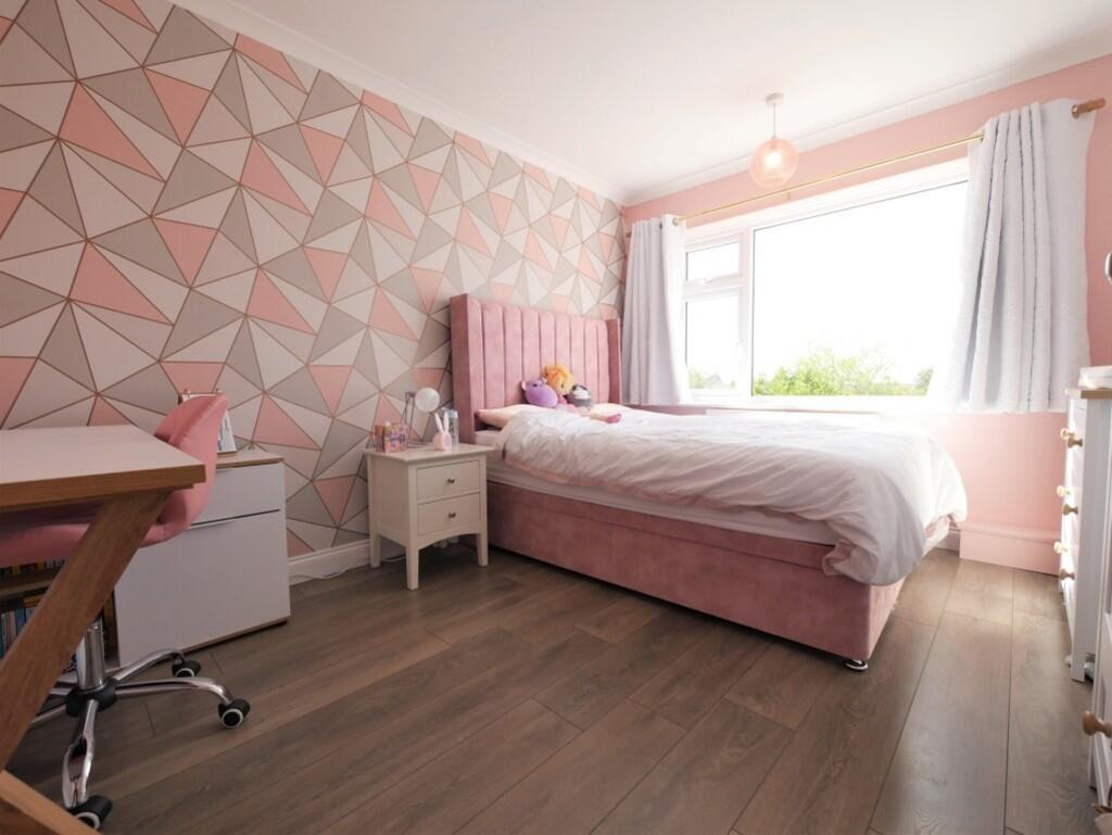 BEDROOM2
