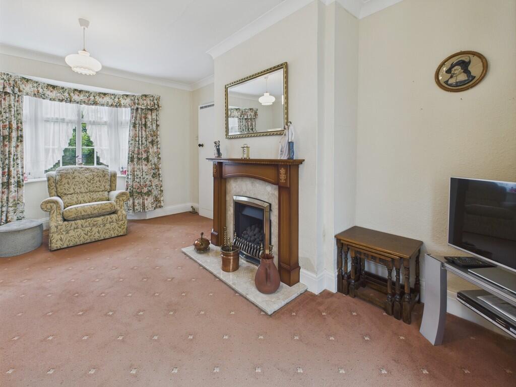 CAM04273G0-PR0158...