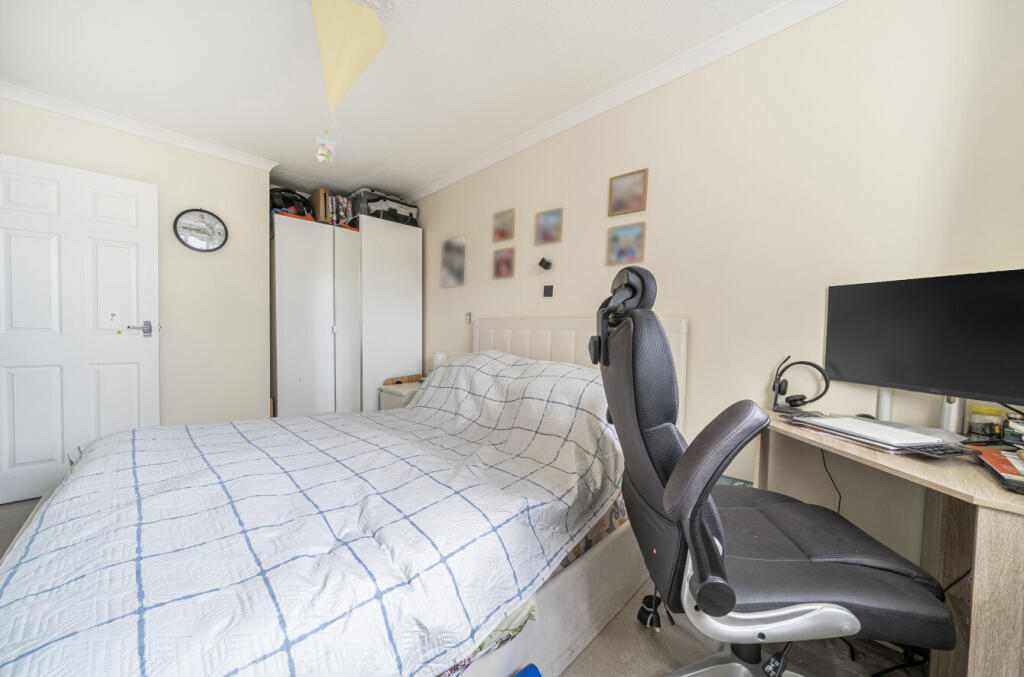 1346456-15-68b031...