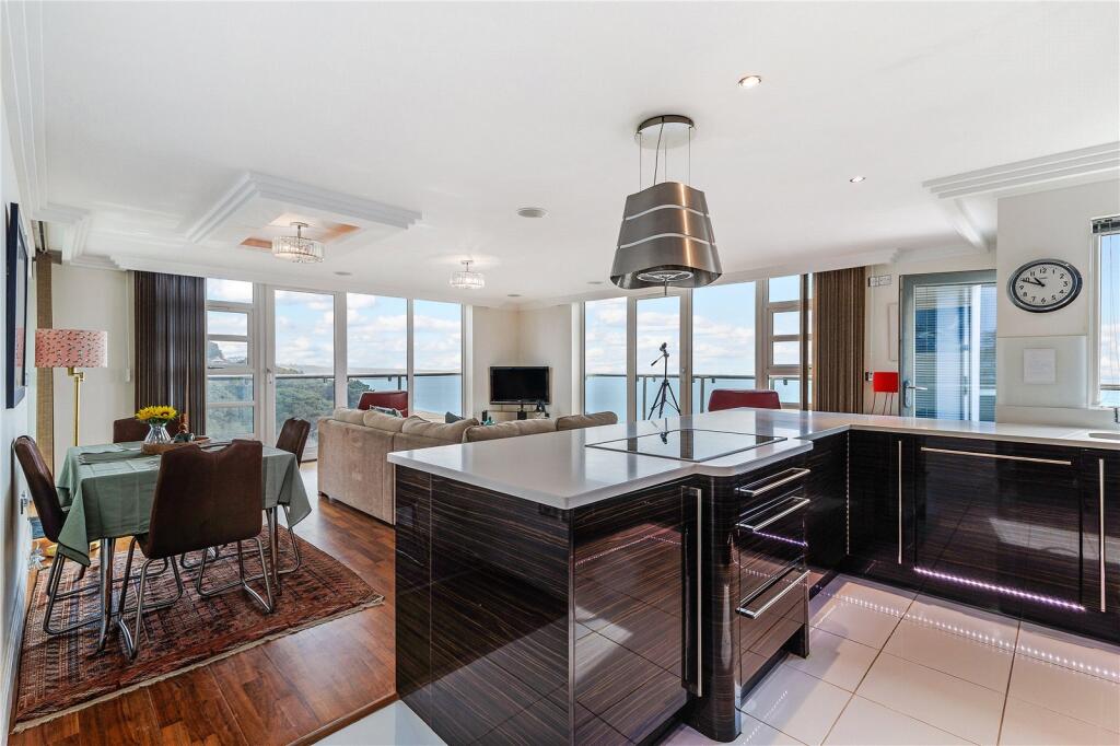 Kitchen/Living/Diner