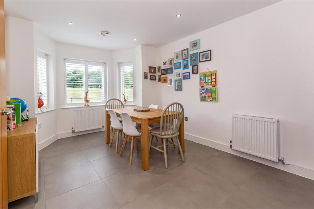 34 Buckingham Road (5).jpg