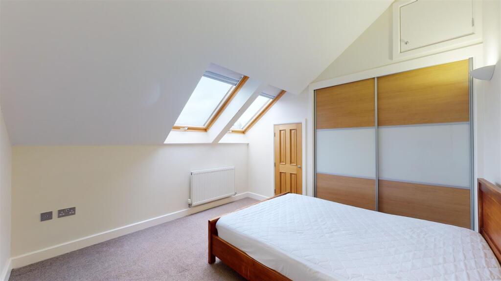 Betton Street 2a Bedroom One.JPG