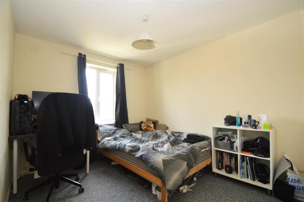 23 Hazel Grove (6).JPG