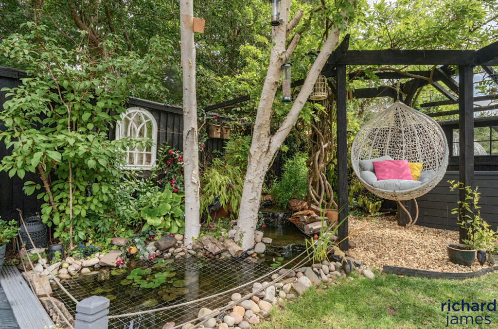 f206927df15c4f3cb5899ed5a8722f72