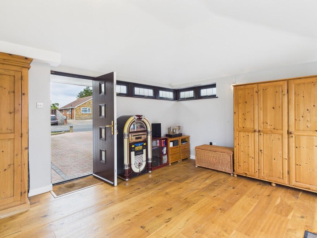 CAM05068G0-PR0051...