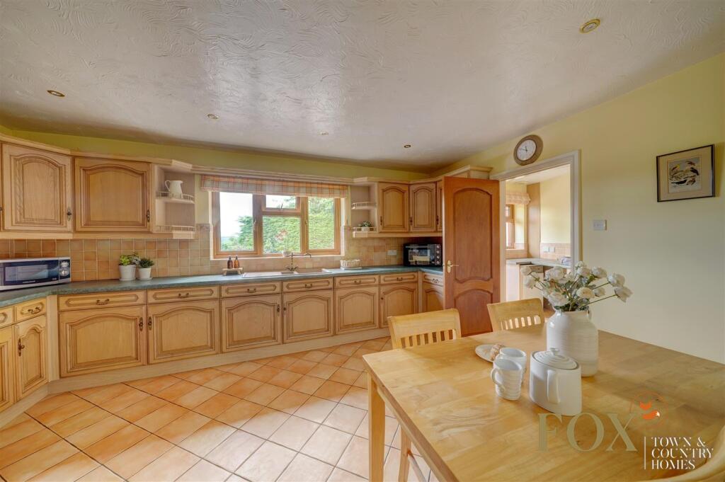 Valley Views (30).jpg