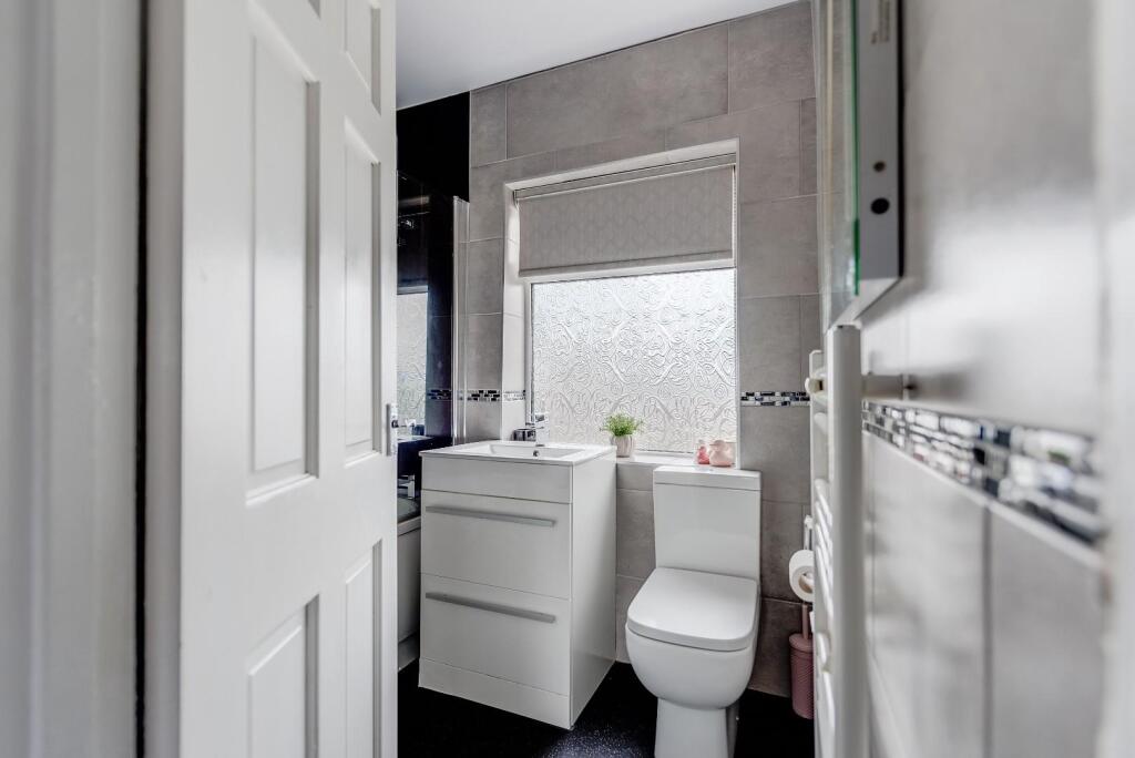 92ColleyCrescent(Interior)(17of21).jpg