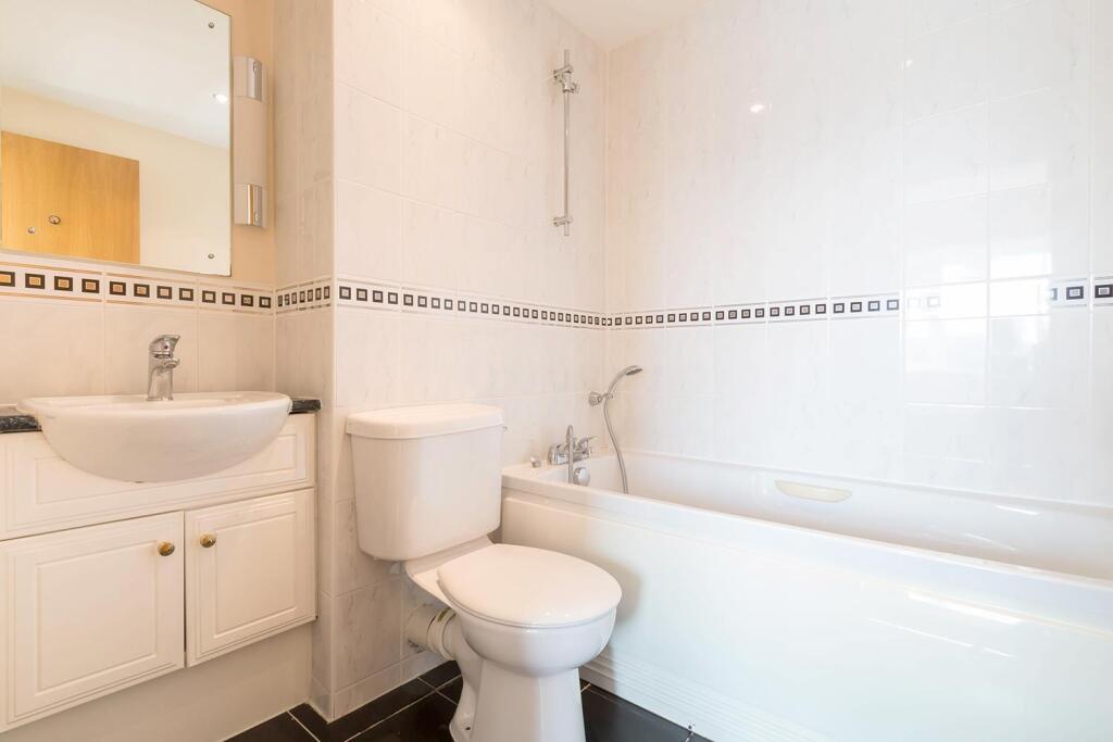 En-suite Bathroom