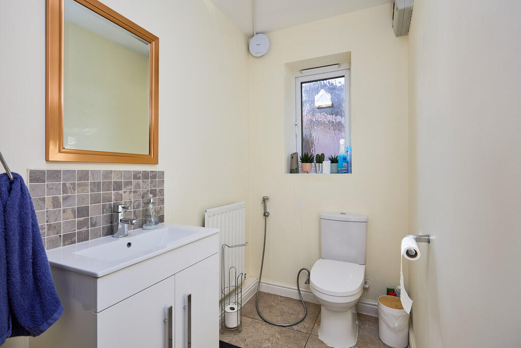 Edward Knight 202...